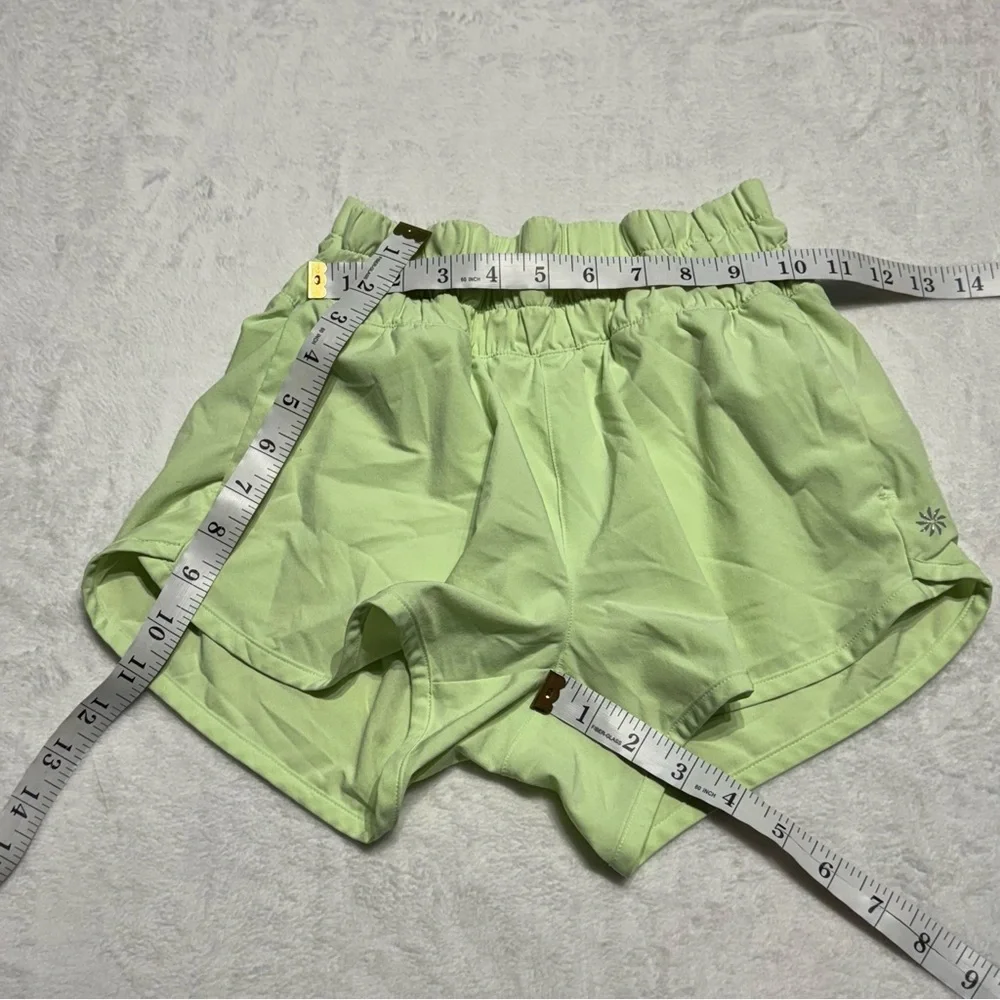 Athleta Girl All star 2.5” Shorts Light Green Girls’ Large 12